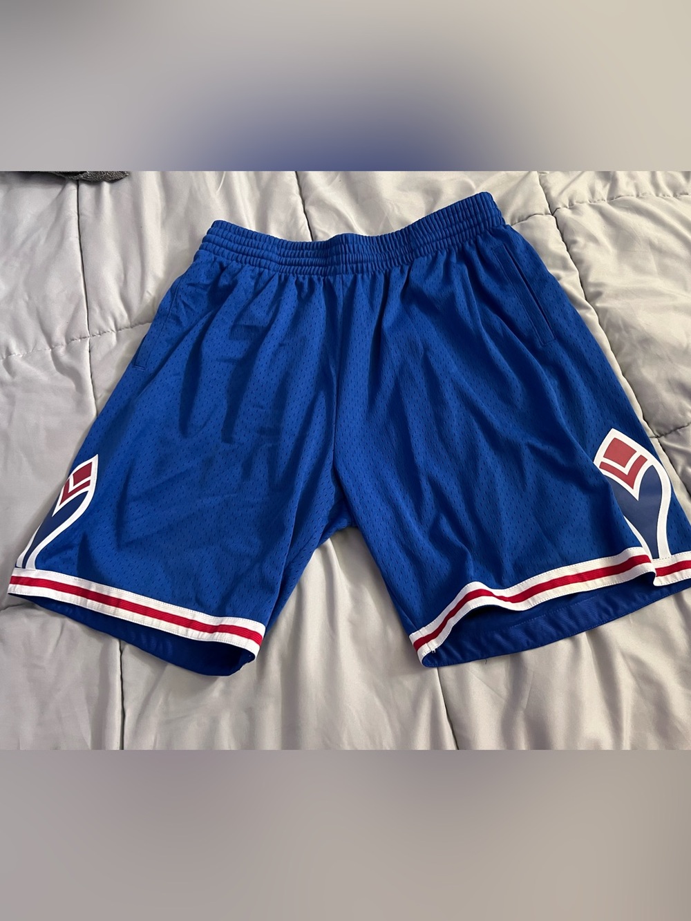 Men's Atlanta Braves Mitchell & Ness Royal Team ID Mesh Shorts XL